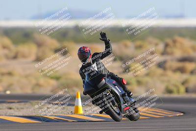 media/Nov-06-2023-Moto Forza (Mon) [[ce023d0744]]/3-Intermediate Group/Session 5 (Turn 4)/
